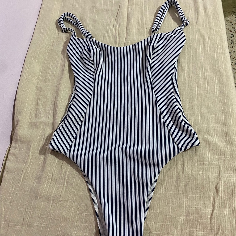 Peixoto blue stripes.